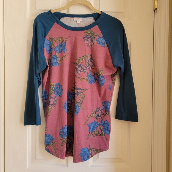 SOLD Randy top - Picture 1 of 1